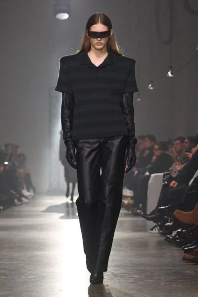 Look 8